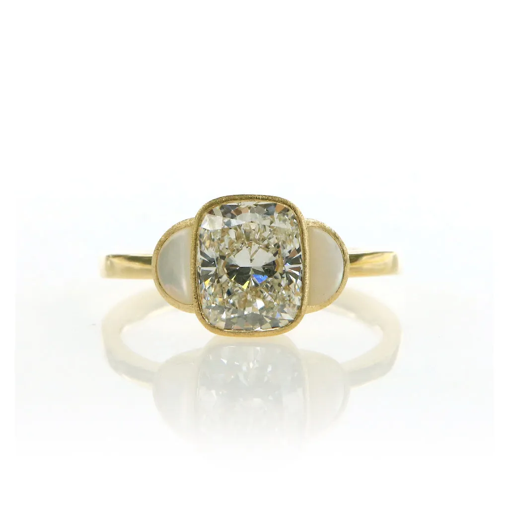 Berdoa Cushion Diamond and MOP Sparkle