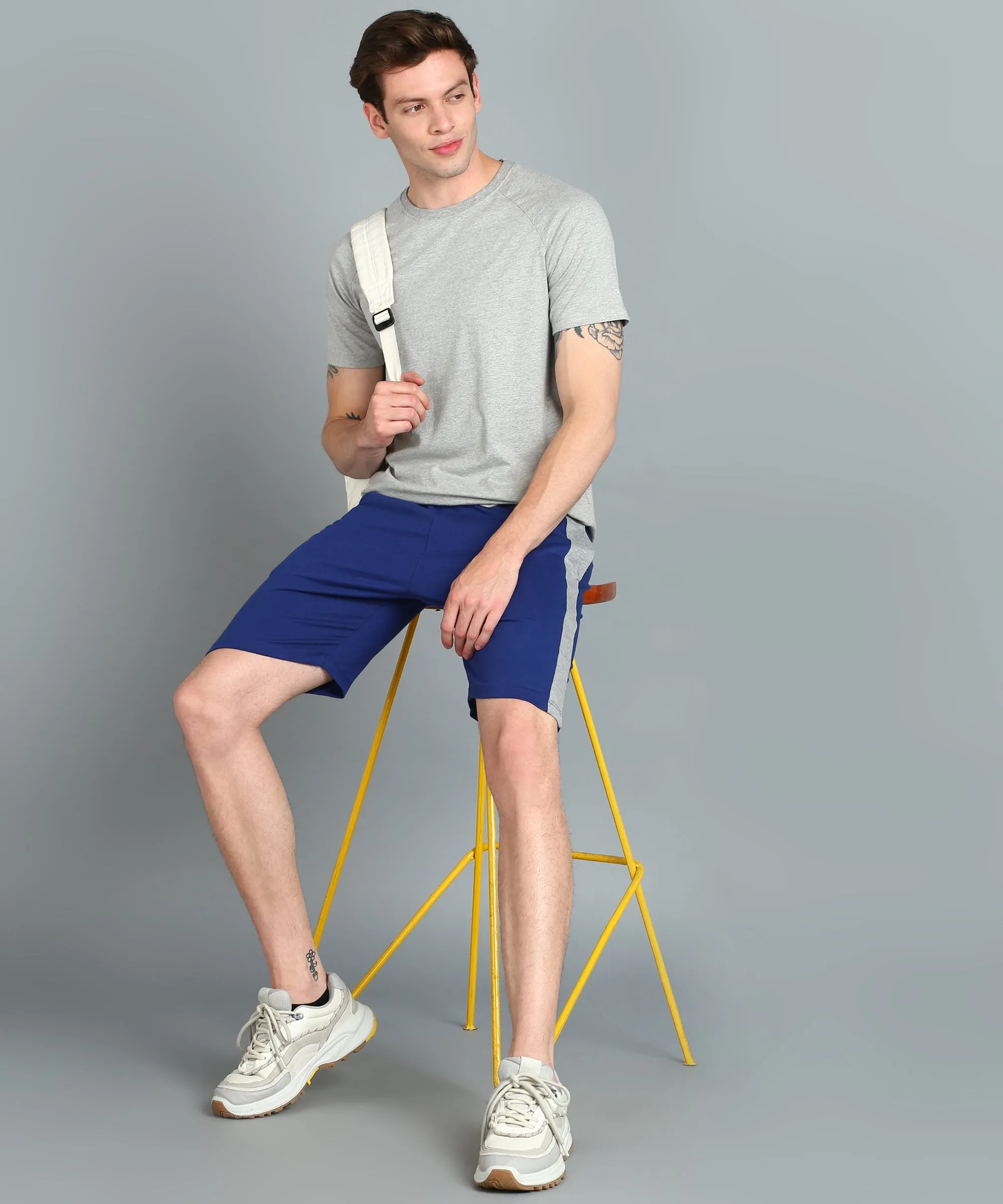 Men's Blue Cotton Color-Block Regular Shorts Stretchable