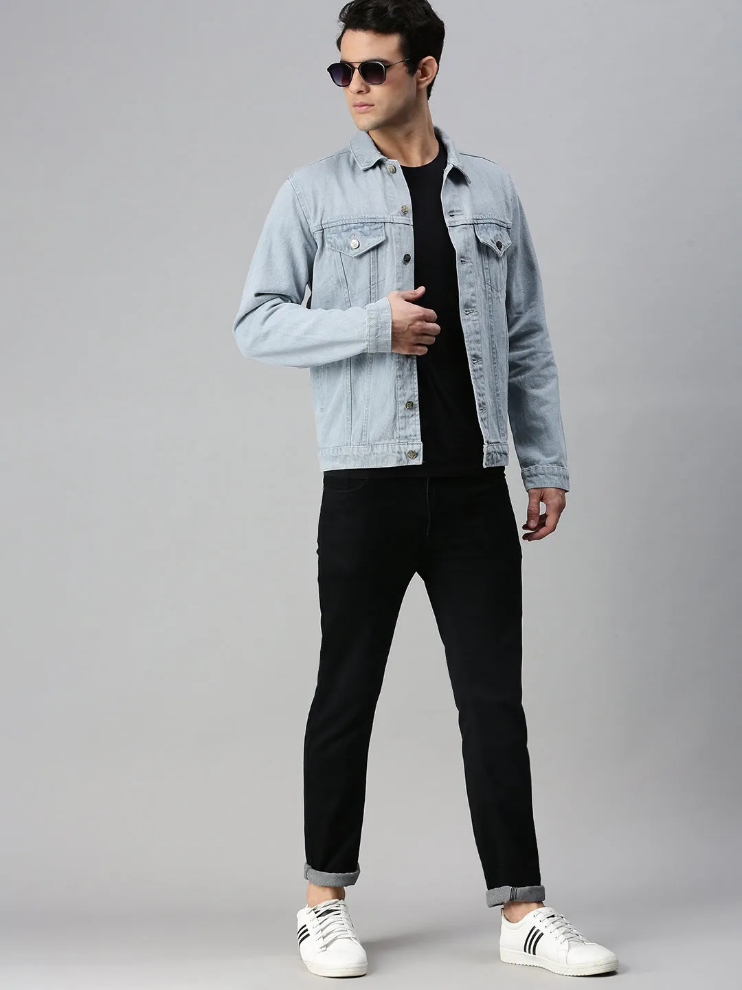 Men's Light Grey Solid Regular Fit Washed Full Sleeve Denim Jacket