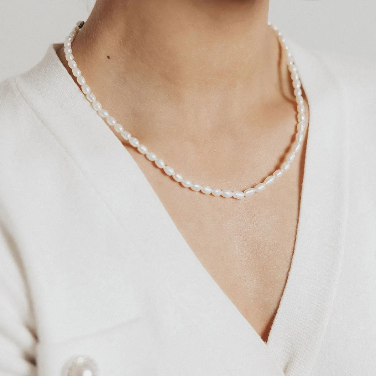 Oval Freshwater Pearl Necklace