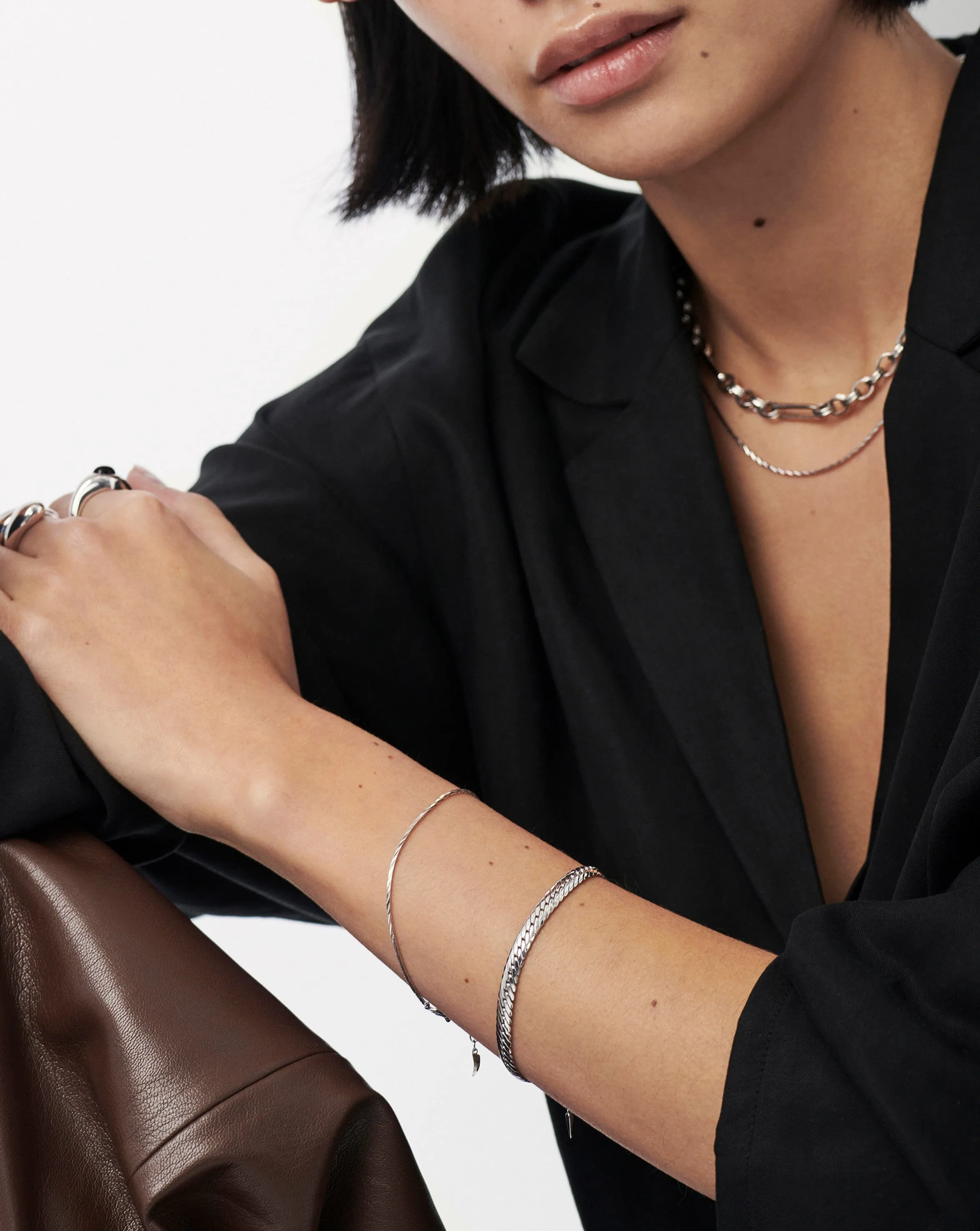 Savi Asymmetric Square Snake Chain Bracelet