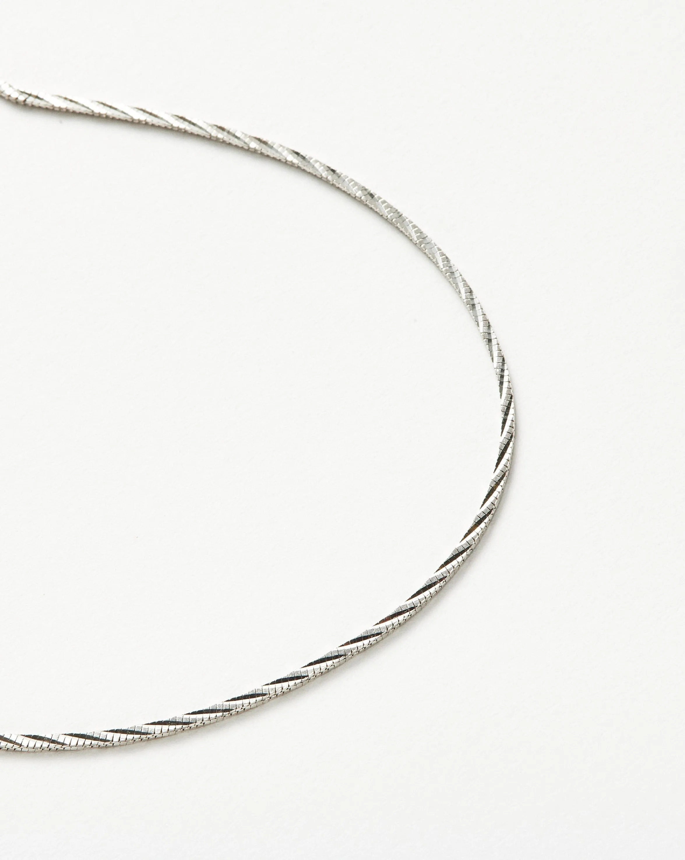 Savi Asymmetric Square Snake Chain Bracelet