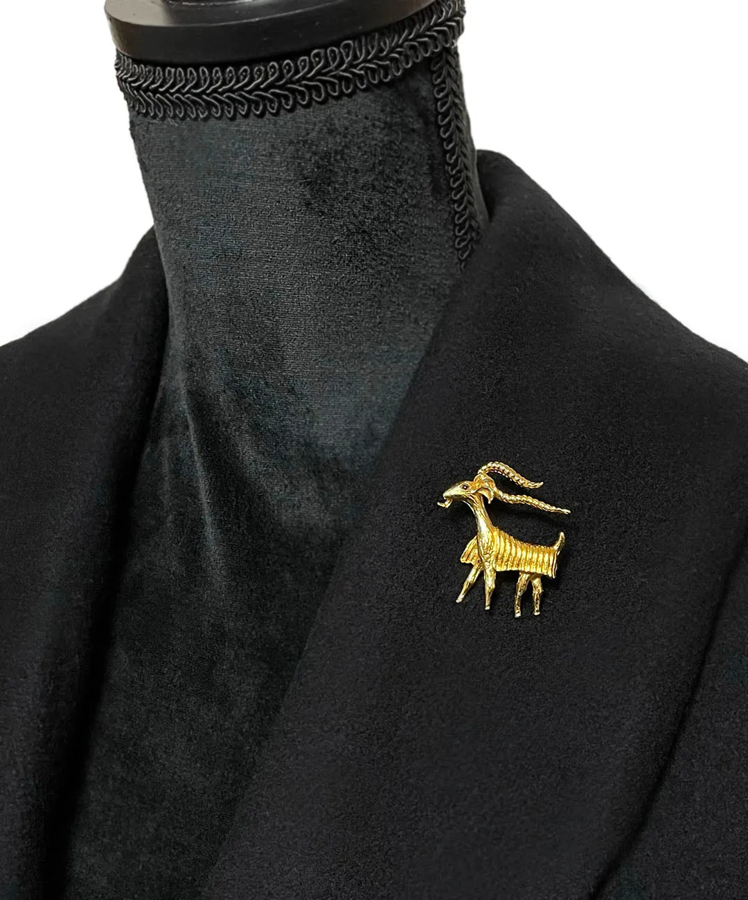 【USA輸入】 ヴィンテージ ブラックアイ ゴート ブローチ/Vintage Black Eyed Goat Brooch