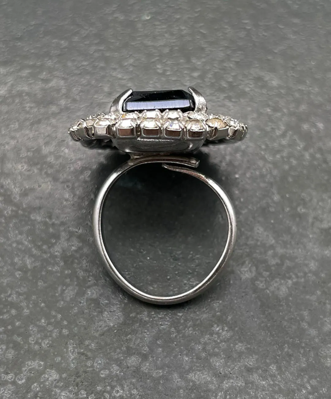 【USA輸入】ヴィンテージ ガンメタル ビジュー リング/Vintage Gunmetal Bijou Ring