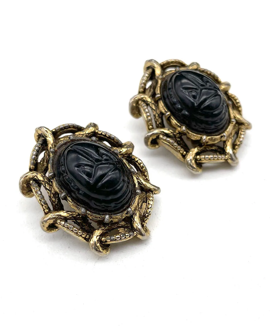 ヴィンテージ ブラック スカラベ イヤリング/Vintage Black Scarab Clip On Earrings